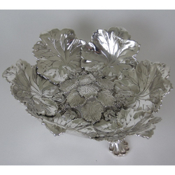Large Victorian Silver Plated Fruit Bowl with Vine Leaf Sides  (c.1895)