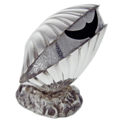 Antique Silver Plated Clam...