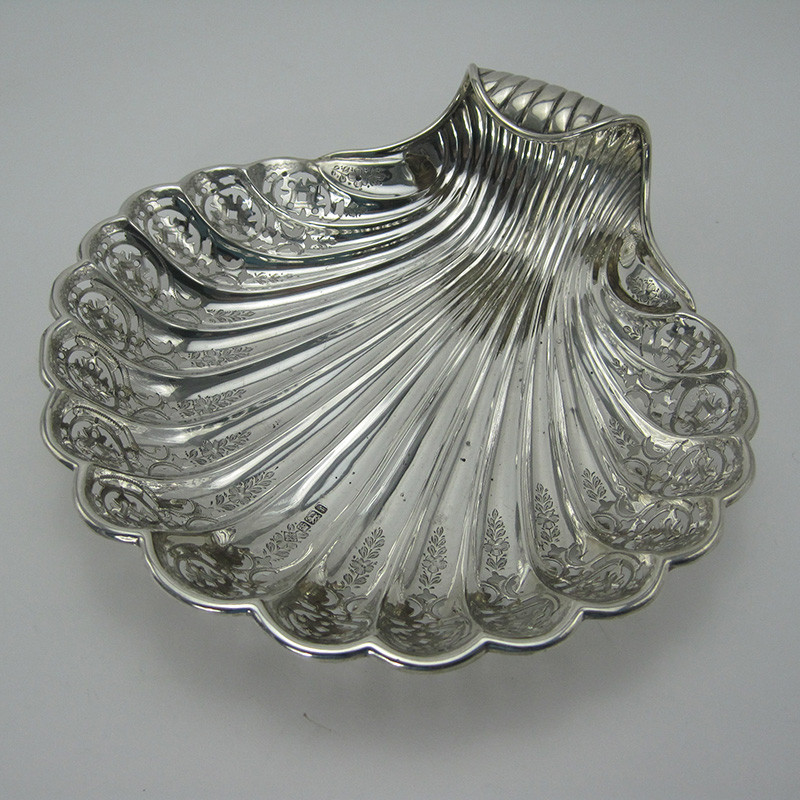 Late Victorian Silver Shell Formed Dish (1901)