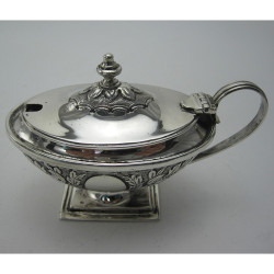 Good Quality Boat Shaped Silver Mustard Pot