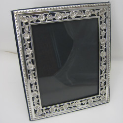 Good Quality Victorian Silver Photo Frame with Pierced Border (1899)