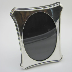 Plain Silver Photo Frame in Rectangular Shaped Cut Corner Form (1917)