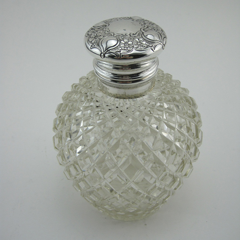 Edwardian Art Nouveau Style Silver Perfume Bottle (1906)