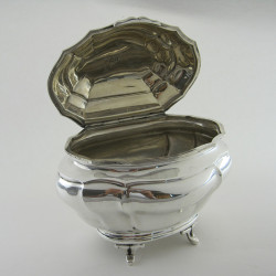Large fluted bombe Shaped Good Quality Silver Tea Caddy