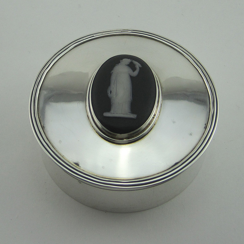 Good Quality Chester Silver Circular Box with Wedgwood Plaque (1905)