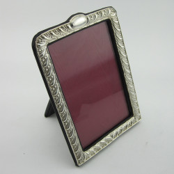 Late Victorian Silver Photo Frame with Gadroon Border (1901)