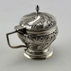 Pretty Victorian Sterling Silver Mustard Pot with Original Liner