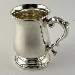 Edward Barnard & Son sterling Silver Half Pint Christening Mug (1930)