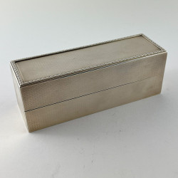 Superb Quality Edwardian Goldsmith & Silversmiths Sterling Silver Box (1913)