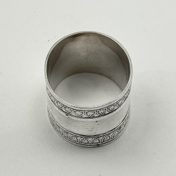 Beautiful Boxed Set of Six Late Victorian Silver Plated Napkin Rings