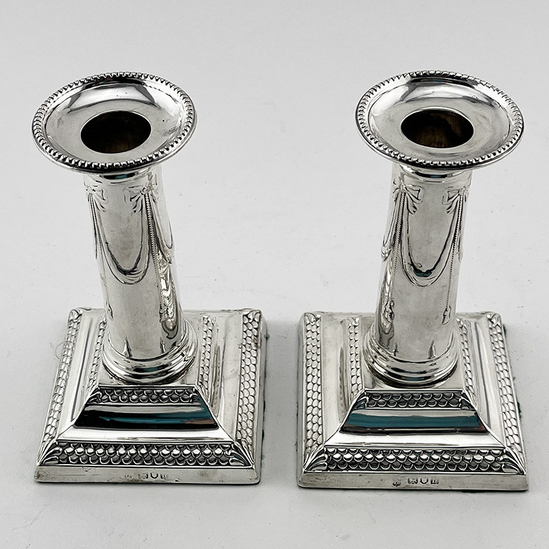 Pretty Pair of Edwardian Sterling Silver Candlesticks (1903) Pretty Pair of Edwardian Sterling Silver Candlesticks (1903)