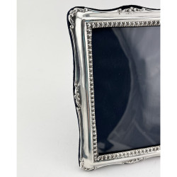 Attractive Rectangular Edwardian Sterling Silver Photo Frame