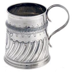 Edwardian Carrington and Co Silver Half Pint Mug (1909)