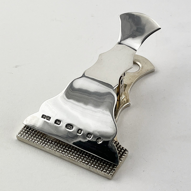 Very Heavy and Good Quality Sterling Silver Desk Paper Clip (2000) Very Heavy and Good Quality Sterling Silver Desk Paper Clip (2000)