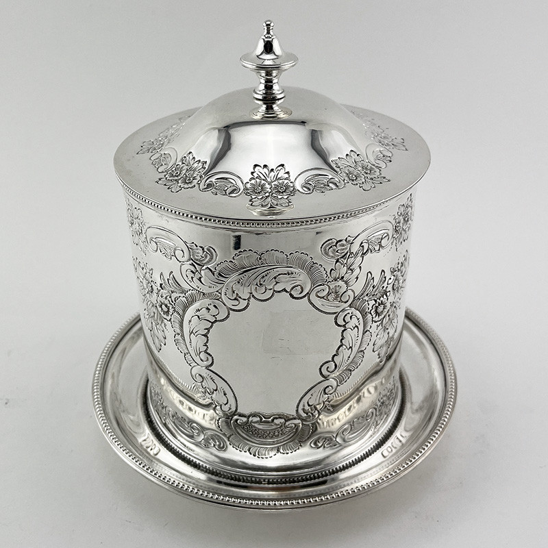 Victorian Silver Plated Cylindrical Biscuit or Trinket Box (c.1895) Victorian Silver Plated Cylindrical Biscuit or Trinket Box (c.1895)