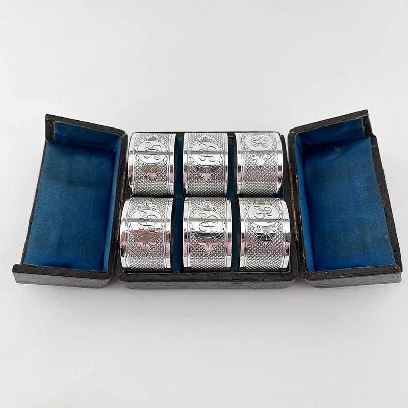 Six Boxed Victorian Silver Plated Napkin Rings (c.1890) Six Boxed Victorian Silver Plated Napkin Rings (c.1890)