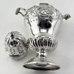 Decorative Elkington & Co Victorian Sterling Silver Sugar Caster