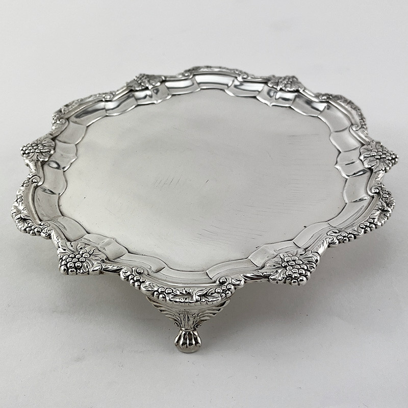 Very Fine Quality William Bateman Georgian Sterling Silver Salver (1818) Very Fine Quality William Bateman Georgian Sterling Silver Salver (1818)