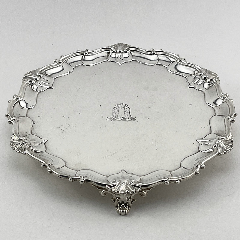 Good Quality 25.4cm (10") Late Victorian Sterling Silver Salver