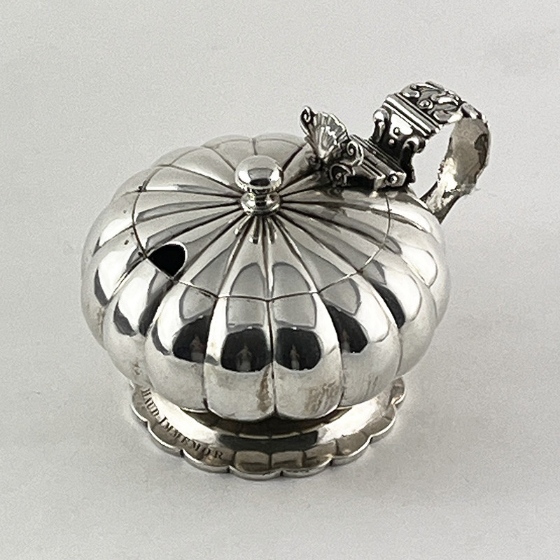 Very Fine Quality Georgian Sterling Silver Mustard Pot (1827) Very Fine Quality Georgian Sterling Silver Mustard Pot (1827)