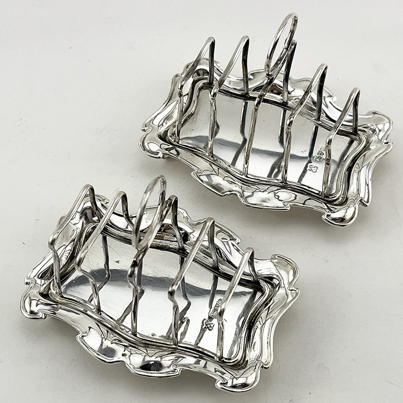 Beautiful Boxed Pair Edwardian Chester Sterling Silver Toast Racks