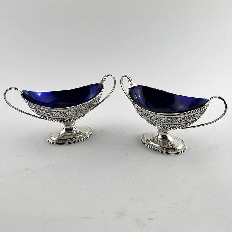 Pretty and Good Gauge Victorian Sterling Silver Pair of Salts (1882)
