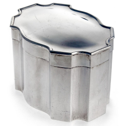 Plain Silver Box with Eight Concave Curves and Hinged Lid