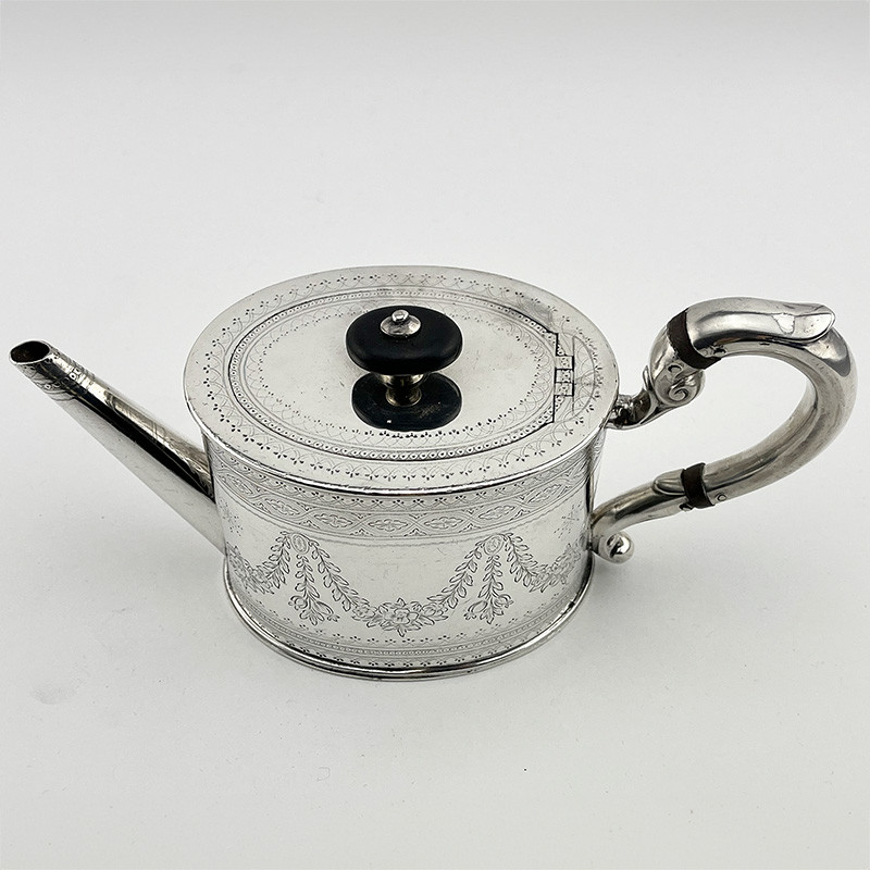 Victorian Glasgow Sterling Silver Teapot (1850) Victorian Glasgow Sterling Silver Teapot (1850)
