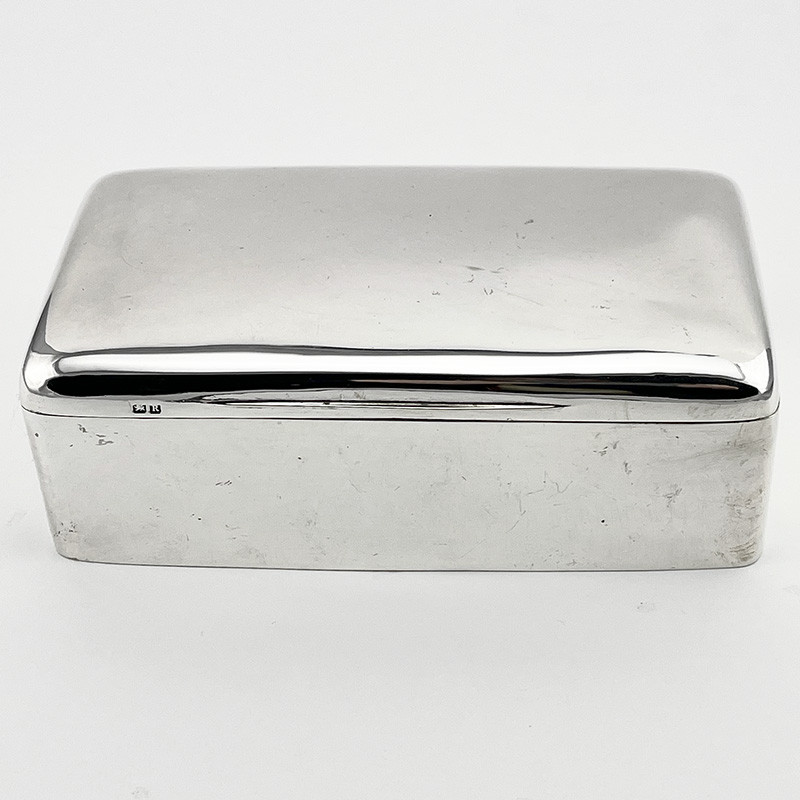 Plain Cedar Lined Sterling Silver Trinket or Cigarette Box (1900) Plain Cedar Lined Sterling Silver Trinket or Cigarette Box (1900)