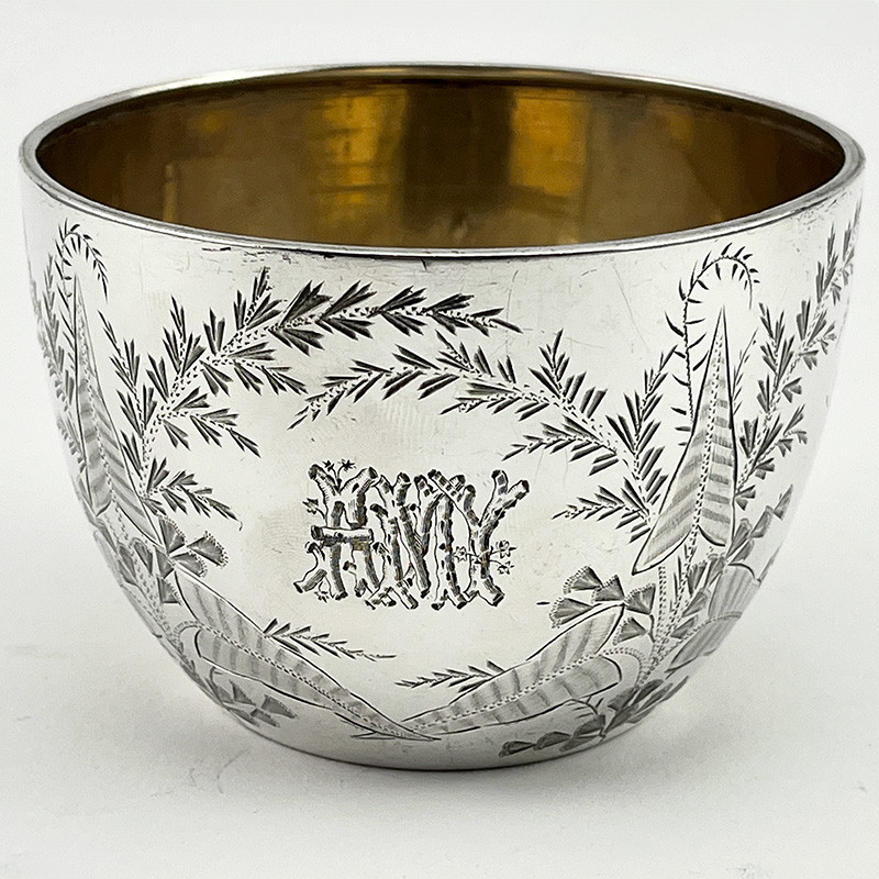 Small Sterling Silver Bowl with Aesthetic Movement Decoration (1897) Small Sterling Silver Bowl with Aesthetic Movement Decoration (1897)