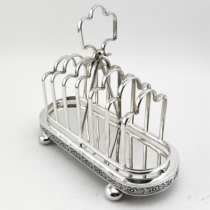 Good Quality Victorian Silver Plated Toast Rack (c.1890) Good Quality Victorian Silver Plated Toast Rack (c.1890)