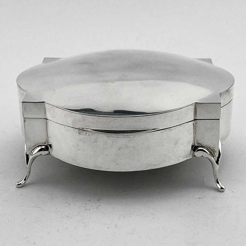 Large Oval Sterling Silver Jewellery or Trinket Box (1918)