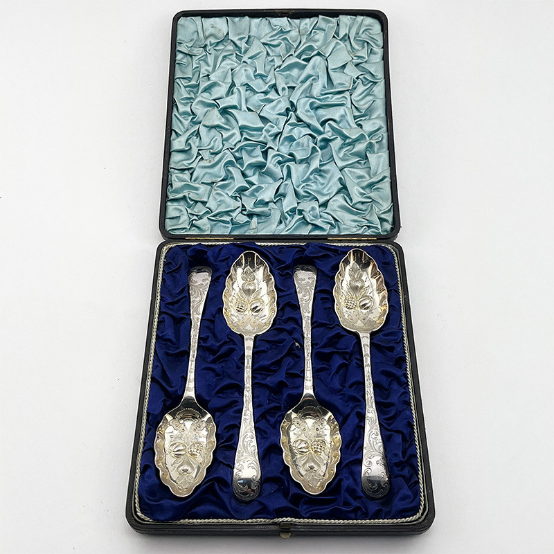 Boxed Set of Four Victorian Silver Plated Berry or Serving Spoons (c.1895)