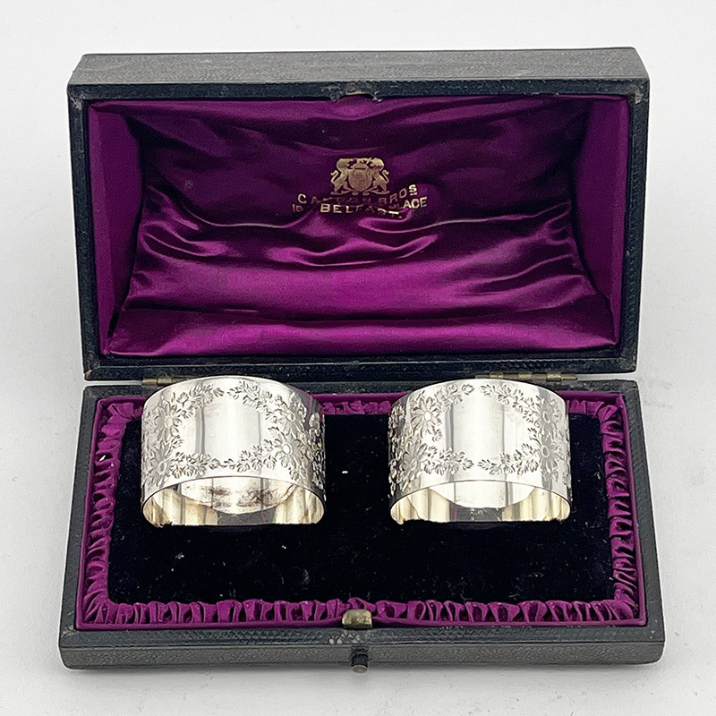 Pretty Pair of Victorian Boxed Sterling Silver Napkin Rings (1891)