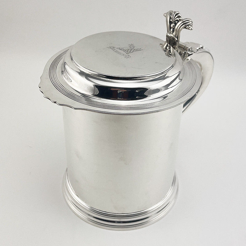 Large Victorian Sterling Silver Three Pint Lidded Tankard (1897) Large Victorian Sterling Silver Three Pint Lidded Tankard (1897)