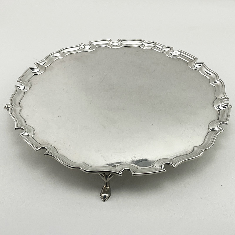 Very Good Gauge Sterling Silver Salver with Chippendale Border (1936)