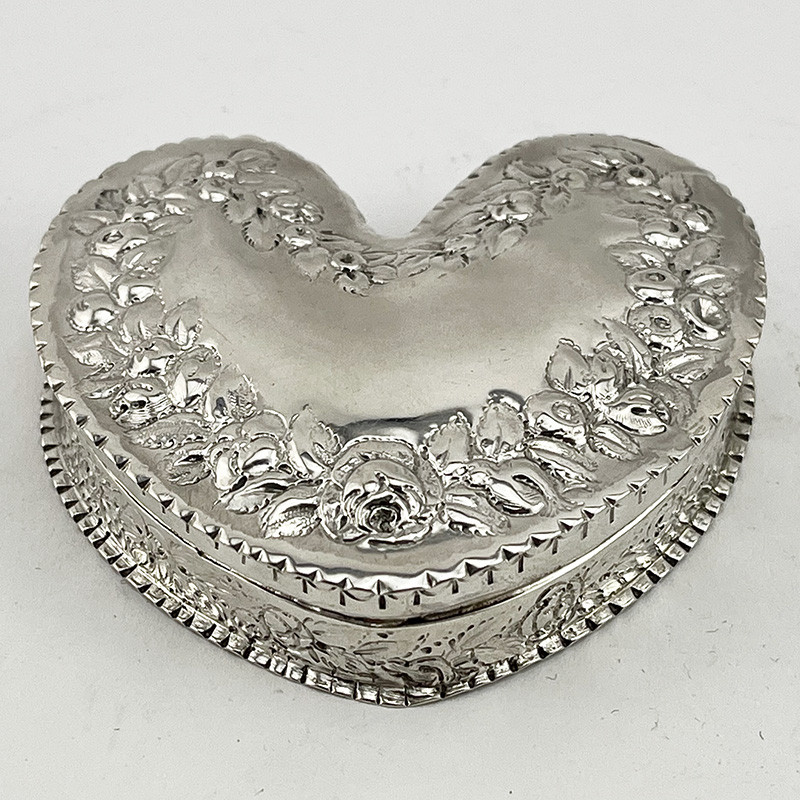 Victorian Sterling Silver Heart Shaped Jewellery Box (1881)