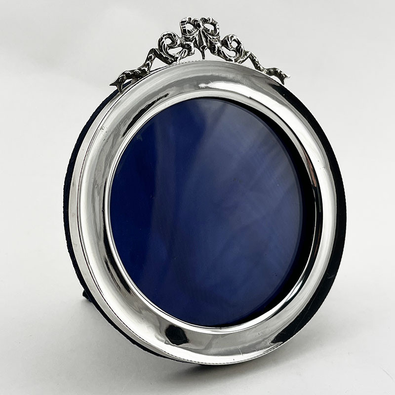 Round Chester Sterling Silver Edwardian Photo Frame (1902)