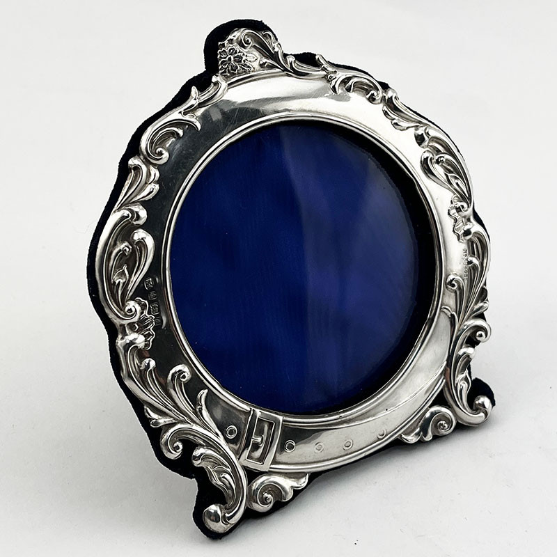 Charming Buckle Style Edwardian Sterling Silver Photo Frame (1903)
