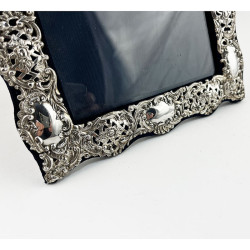 Large Henry Matthews Sterling Silver Photo Frame
