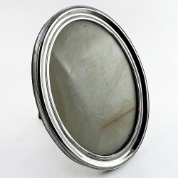 Plain Smart Sterling Silver Oval Photo Frame (1915)