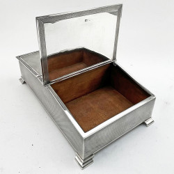 Superb Quality Sterling Silver Rectangular Cigarette or Trinket box
