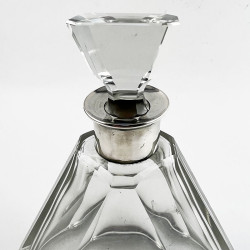 Stylish Plain Art Deco Silver Neck Decanter