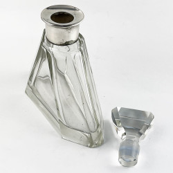 Stylish Plain Art Deco Silver Neck Decanter