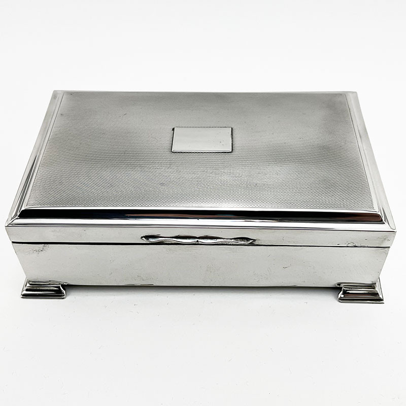 Handsome Rectangular Sterling Silver Trinket or Cigarette Box (1953)