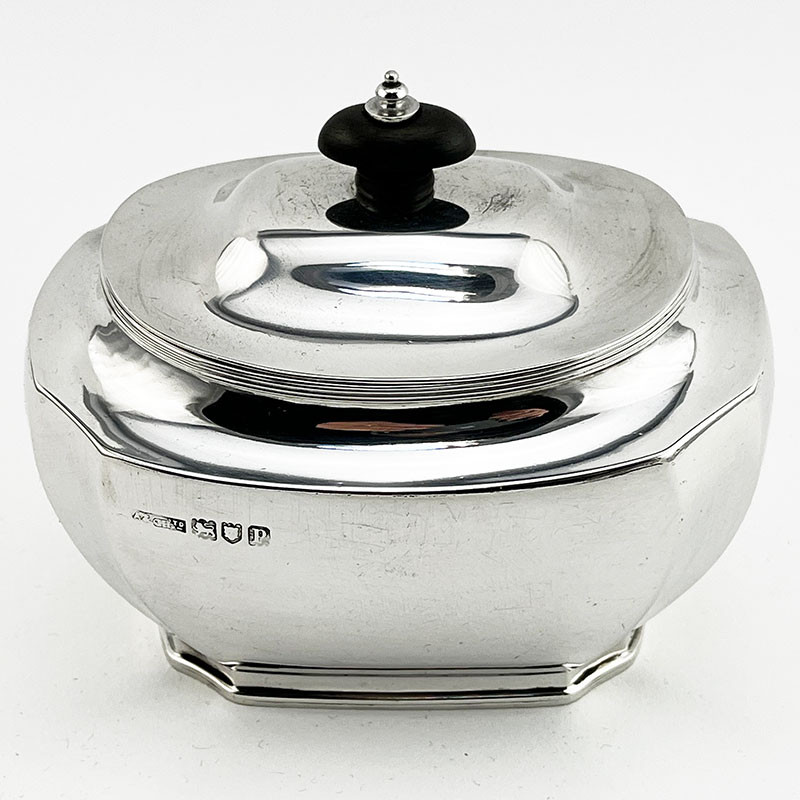 Smart Good Quality Asprey & Co Sterling Silver Tea Caddy (1910)