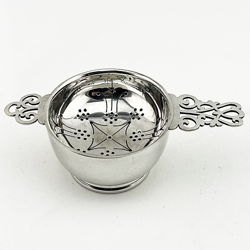 Good Quality Sterling Silver Tea Strainer (1967)