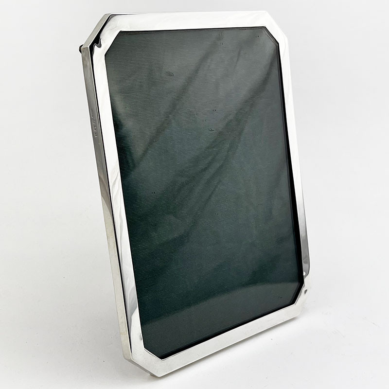Stylish Plain Sterling Silver Photo Frame (1921)