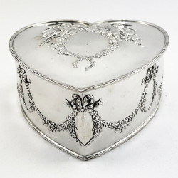 Large Heart Shaped Sterling Silver Jewellery or Trinket Box (c.1900)