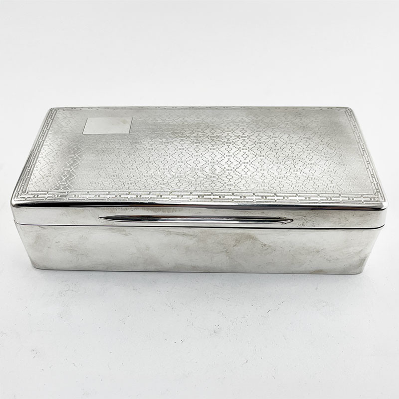 Good Gauge Chester Sterling Silver Trinket or Cigarette Box (1930)